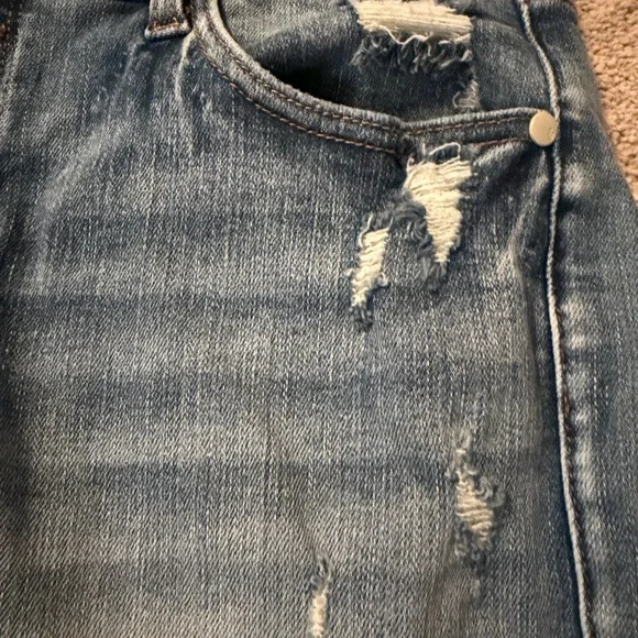 Judy Blue Distressed Button fly Jean Shorts EUC - Picture 11 of 11